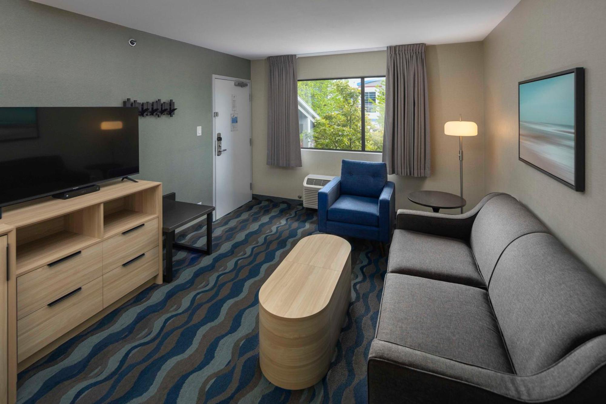 Accent Inns Burnaby Exterior photo